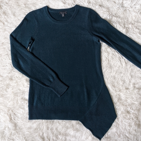 ⭐ BOGO The Limited assymetrical sweater EUC - Picture 1 of 9